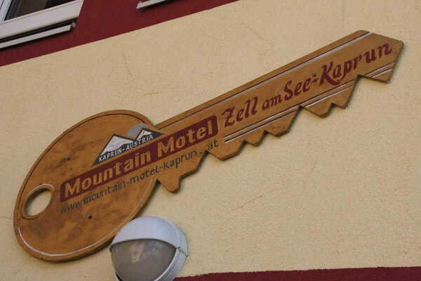 🏔️ Vötter's Mountain Motel: Modern & Preiswert in Kaprun